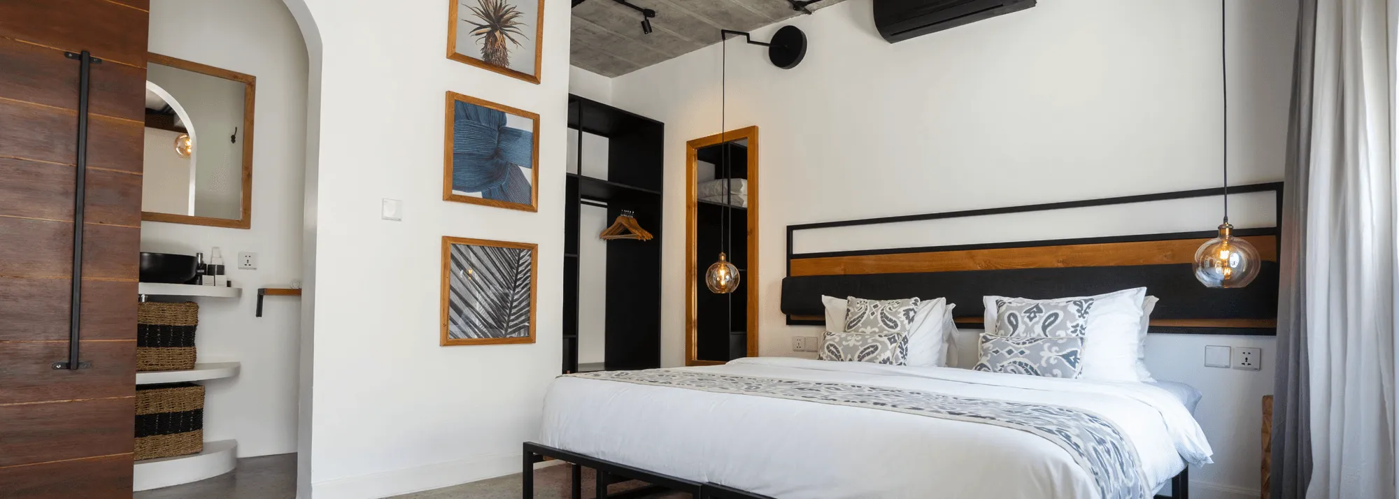 accomodate